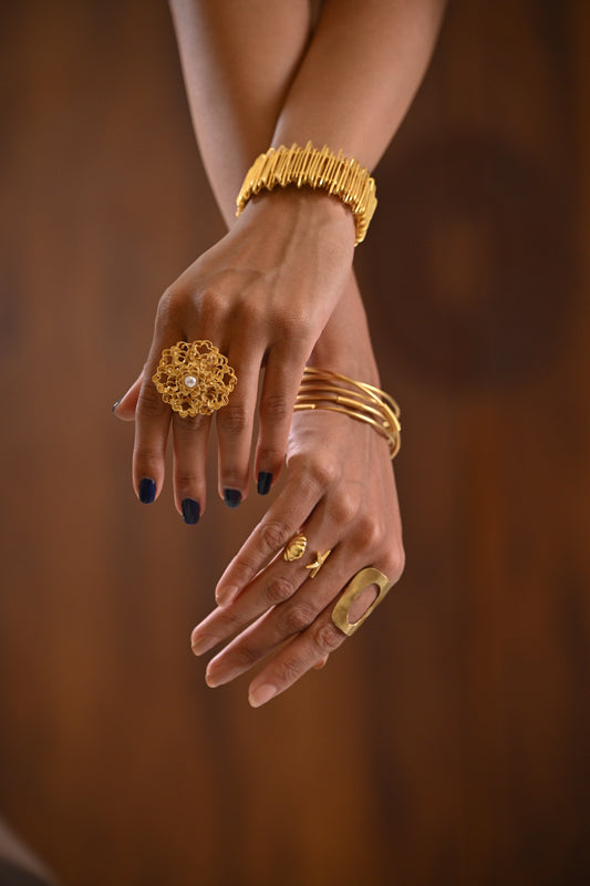 Elegant Gold Textured Bracelet