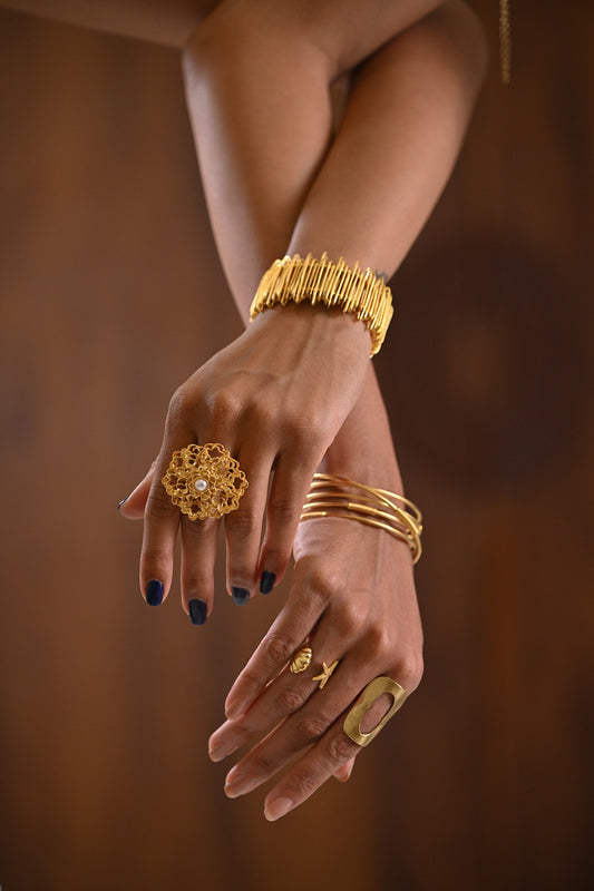 Elegant Gold Textured Bracelet